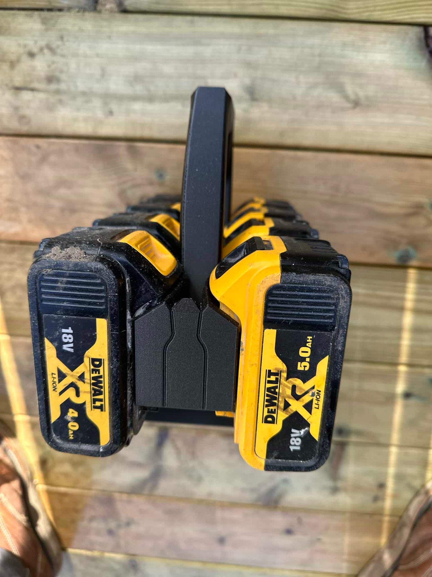 Holder for 8 Dewalt batteries