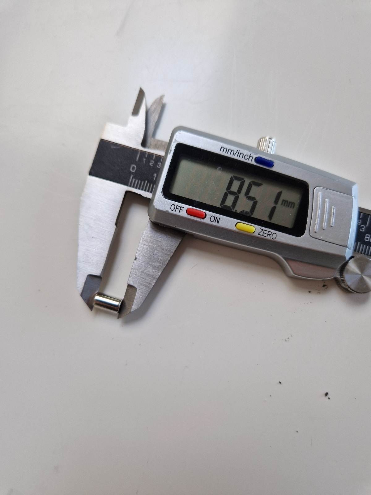 Disc magnet – 5 x 8.5mm