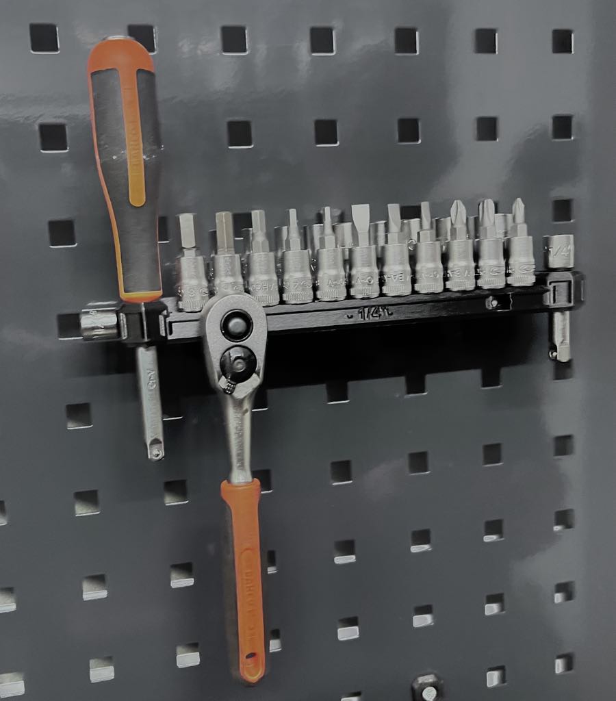 Holder til 1/4" topnøglesæt (9 mm værktøjstavle)