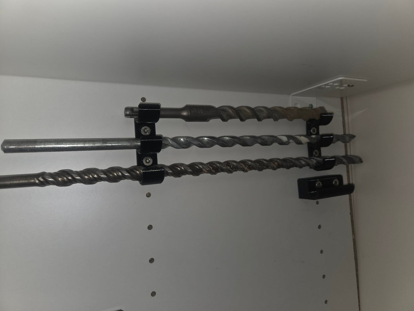 Halterung für lange Bohrer - 2 Stück (3 Bohrer pro Halterung)