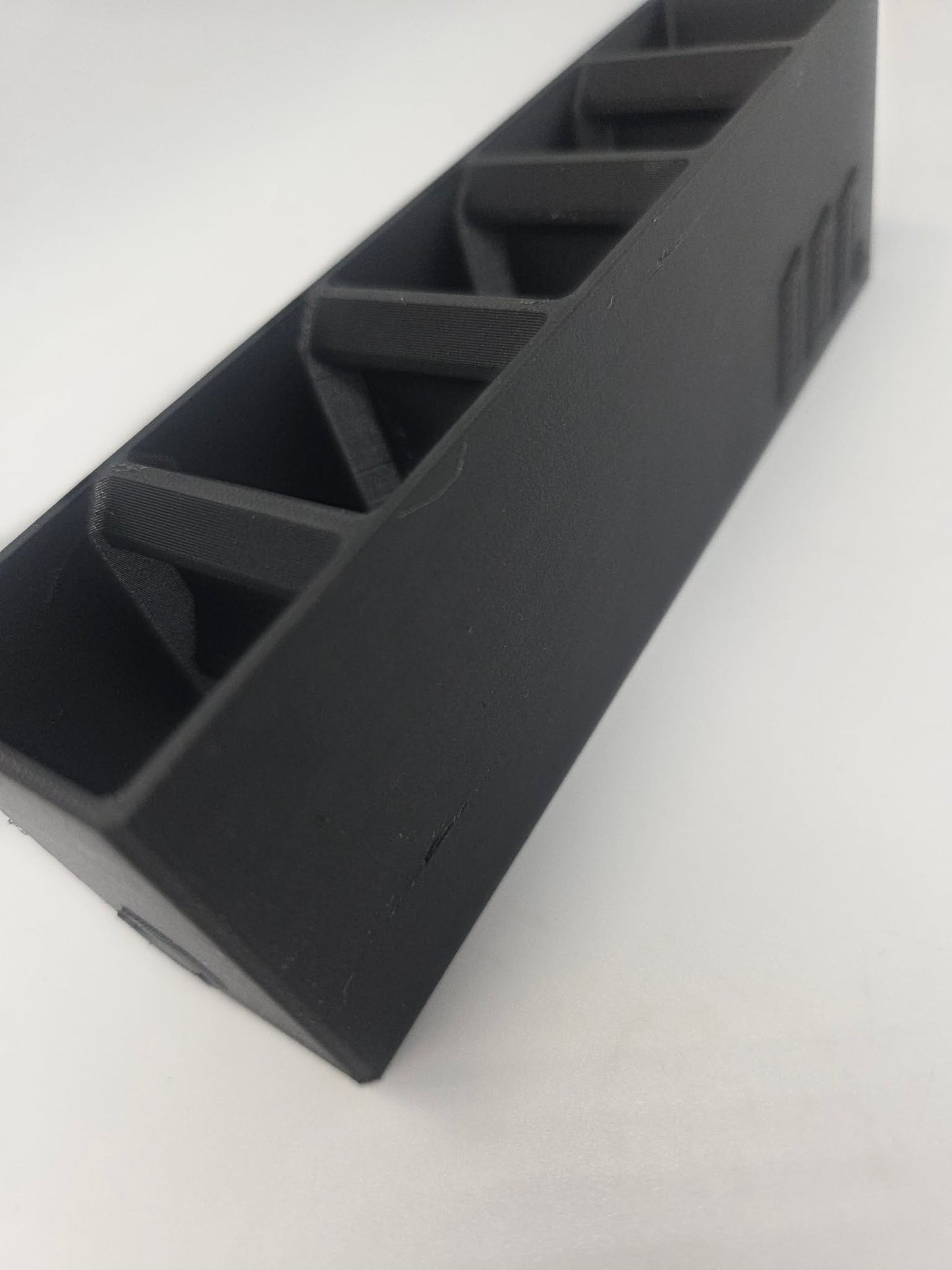 2. sortering – magasinholder (23 × 33 mm)