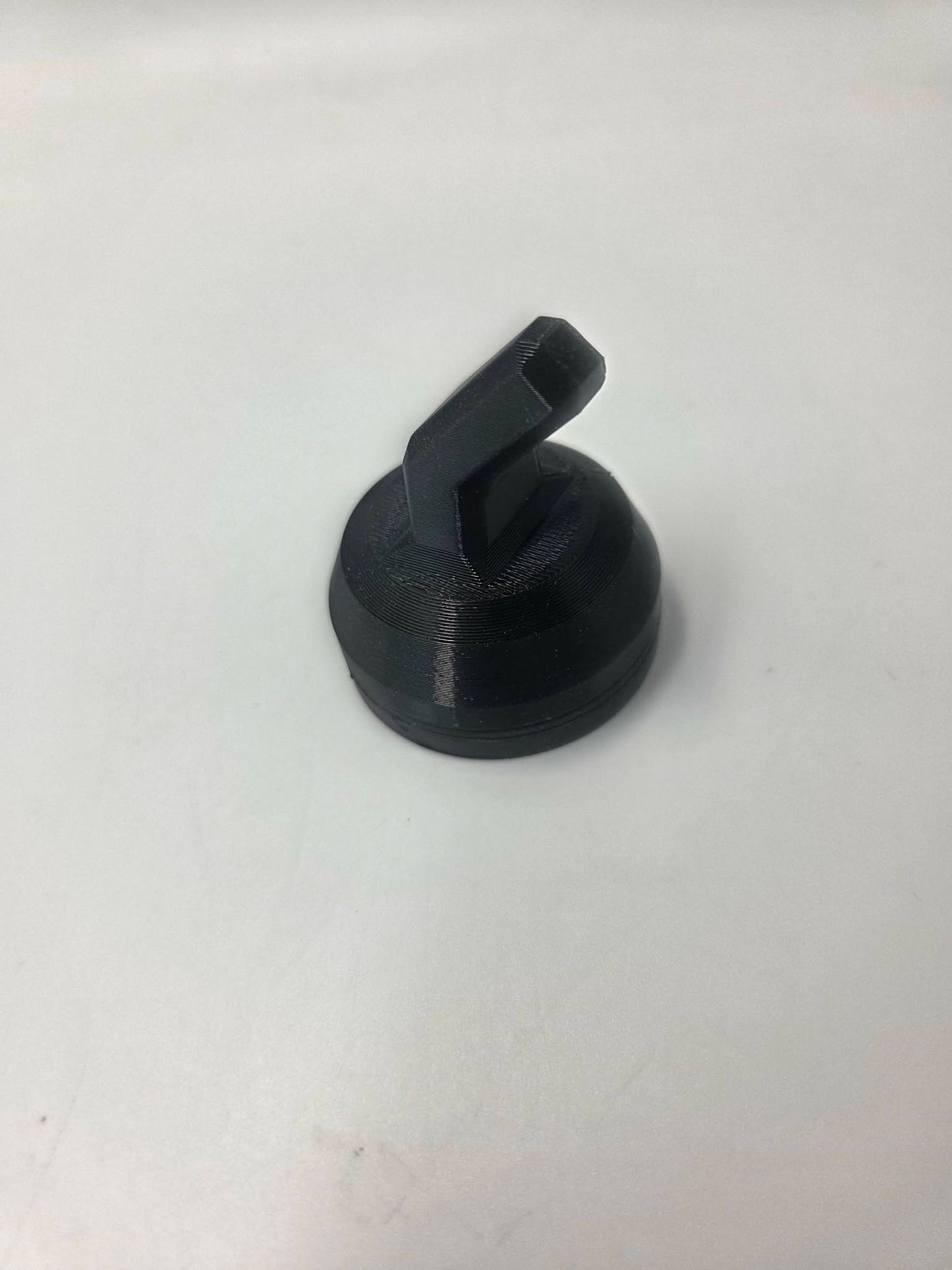 2. sortering – Magnet knage - i blank sort