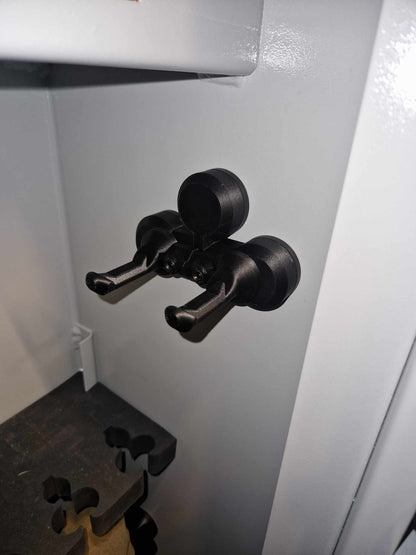 Justerbar holder til sigtestok – eller andet