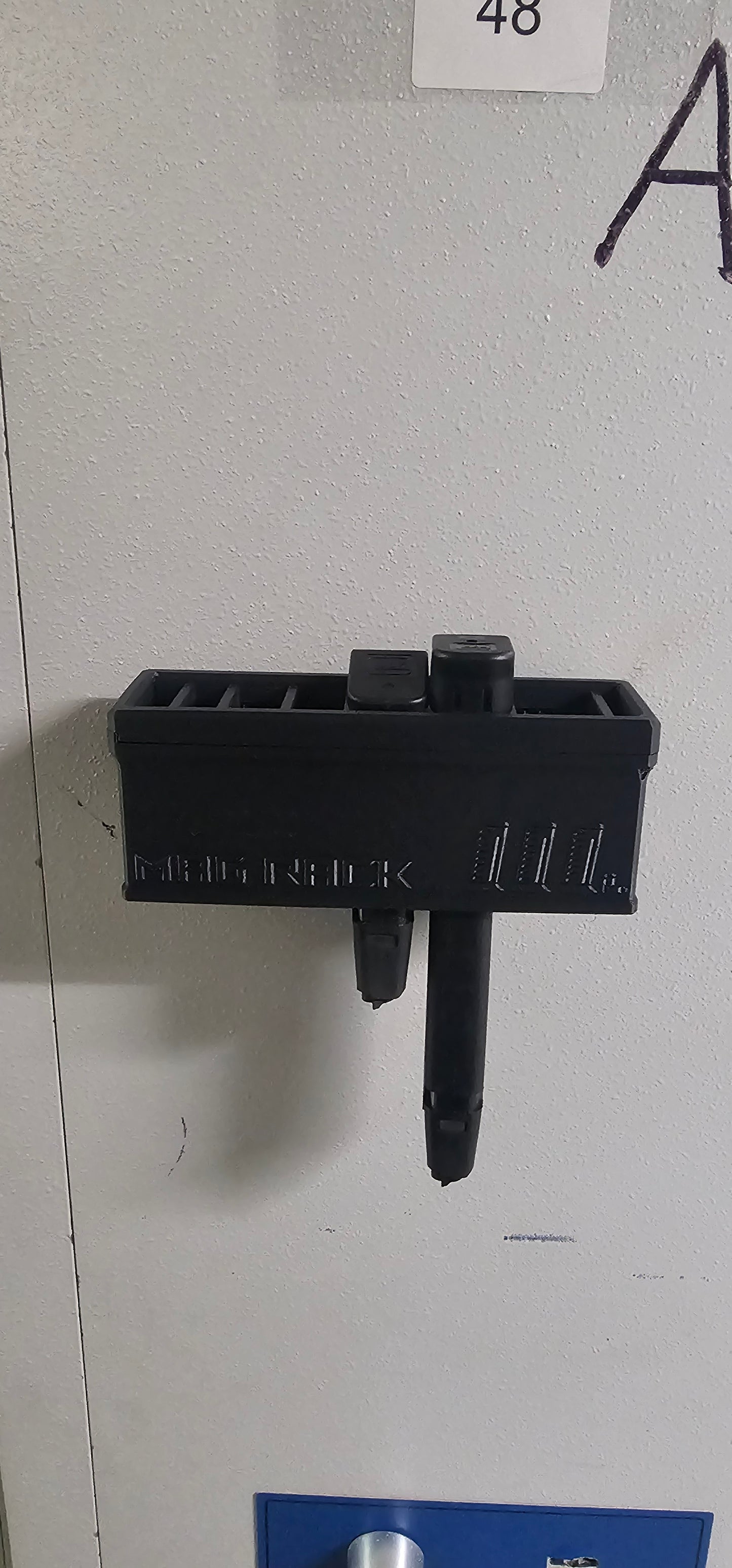 Magasinholder til pistolmagasiner - Justerbar mellemrum