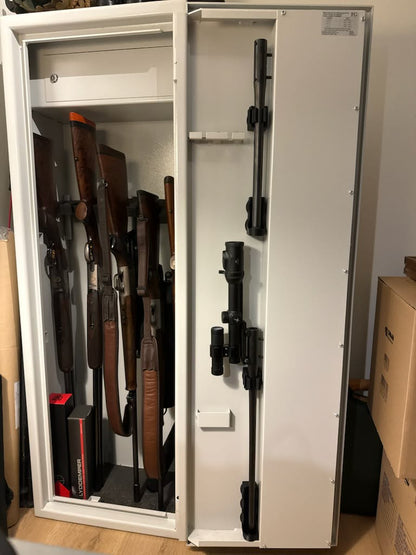 Riffelrørsholder til våbenskab - Universal med fjedertop