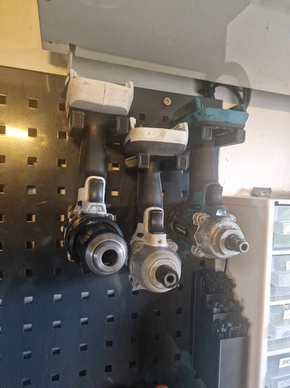 Maskin holder - 32 mm brede ved håndtaget (9 mm værktøjstavle)