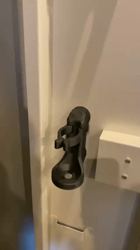 Universalhalter für Schalldämpfer